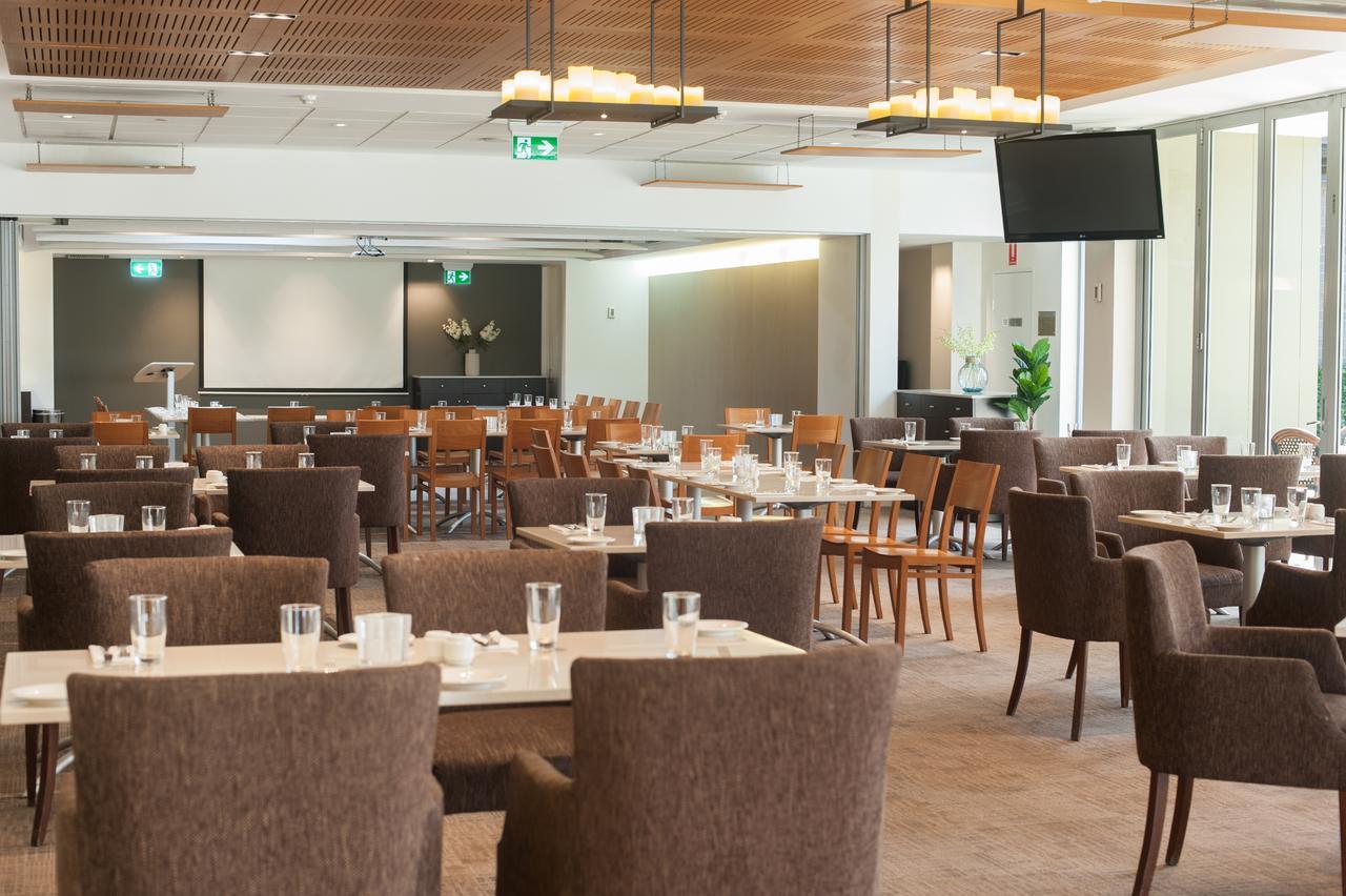 Ramada Hotel & Suites By Wyndham Cabramatta Kültér fotó
