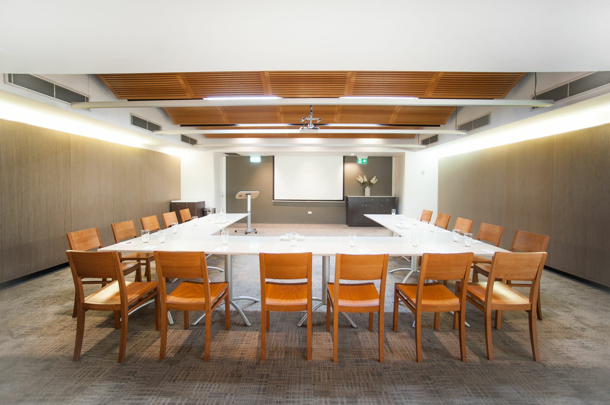Ramada Hotel & Suites By Wyndham Cabramatta Kültér fotó