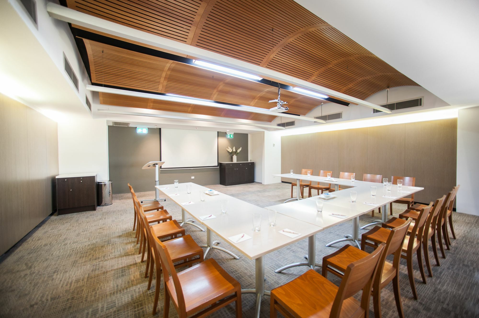 Ramada Hotel & Suites By Wyndham Cabramatta Kültér fotó