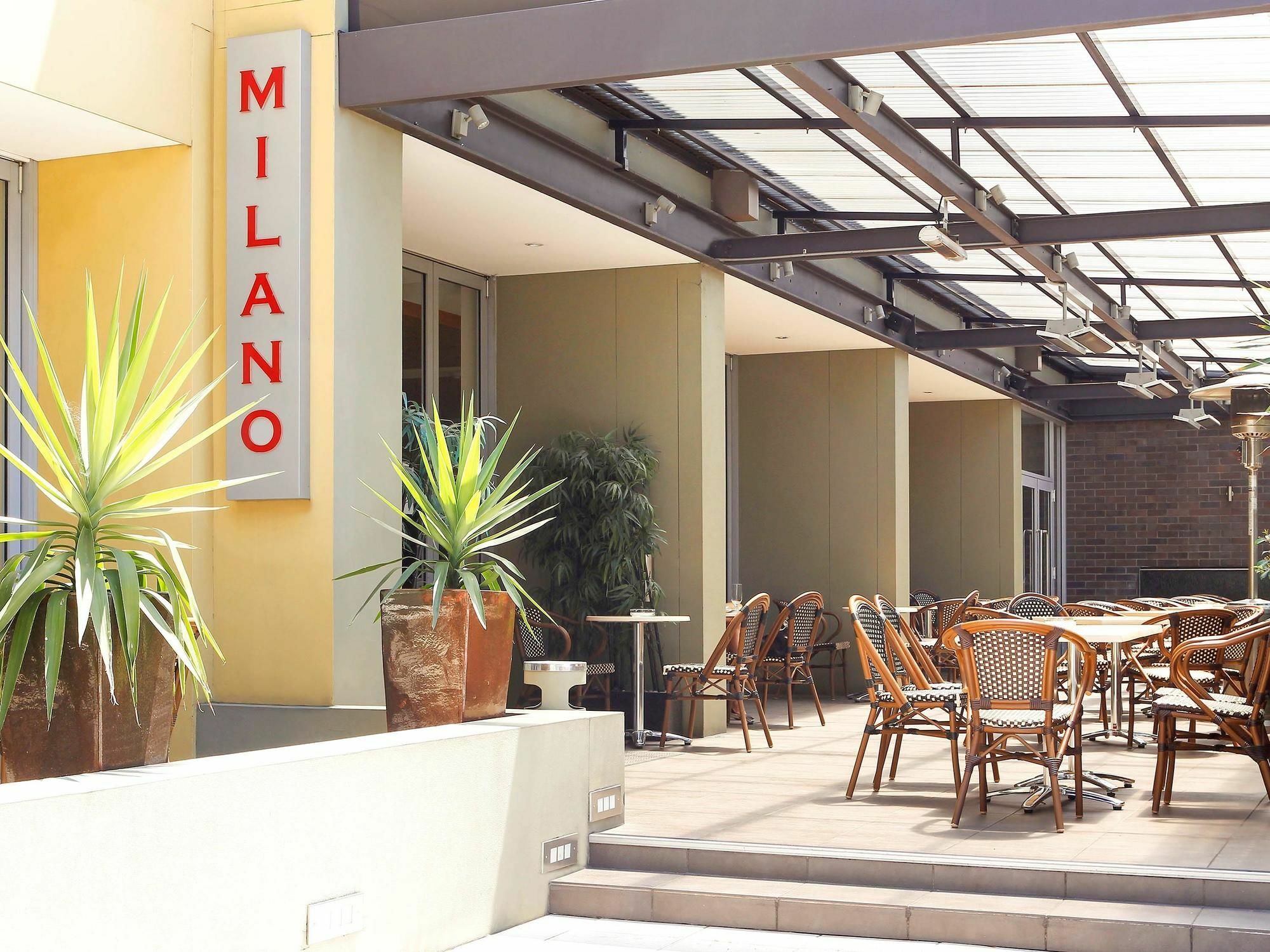 Ramada Hotel & Suites By Wyndham Cabramatta Kültér fotó